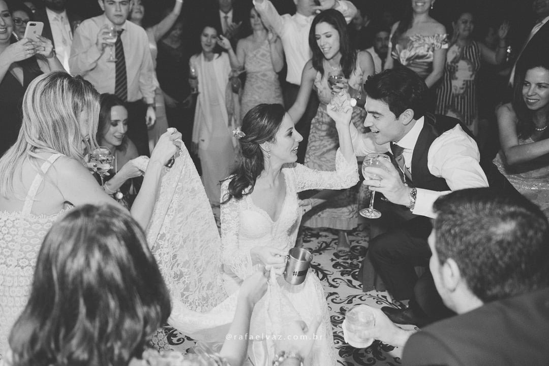 Casamento na Fazenda Dona Catarina, casamento do dia, casamento no campo, casamento na fazenda, casar de dia, decoração de casamento de dia, casamento lindo, rafaelvaz, rafael vaz fotografia, fazenda dona catarina, convite de casamento, paleta de cores tons neutros, juliana bicudo