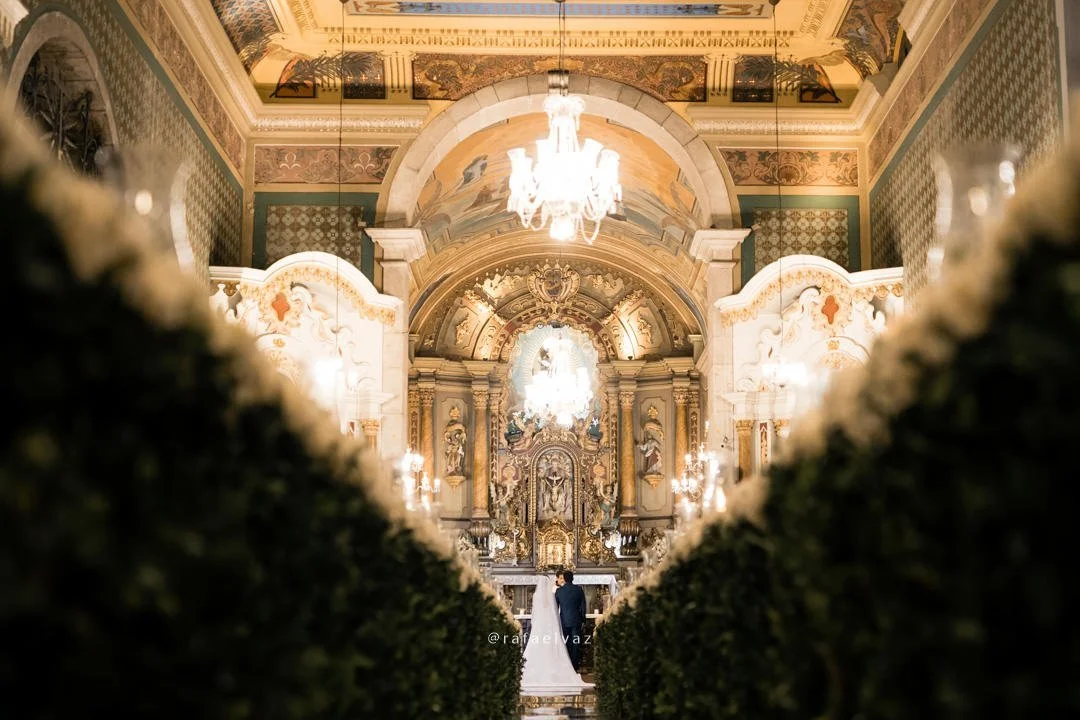casamento na igreja do valongo, casamento tradicional, decoração de casamento a noite, rafael vaz fotografo, fotografo em santos, casar na igreja, chão de espelho, espelho na igreja, passarela de espelho