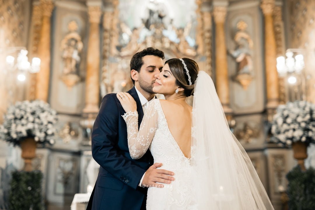 casamento na igreja do valongo, casamento tradicional, decoração de casamento a noite, rafael vaz fotografo, fotografo em santos, casar na igreja, chão de espelho, espelho na igreja, passarela de espelho