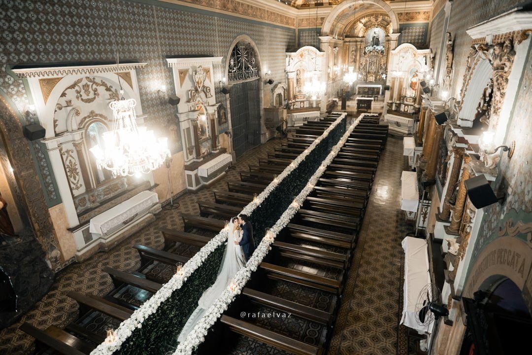 casamento na igreja do valongo, casamento tradicional, decoração de casamento a noite, rafael vaz fotografo, fotografo em santos, casar na igreja, chão de espelho, espelho na igreja, passarela de espelho