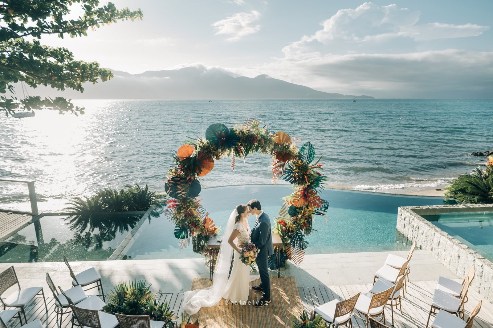 anoz ilhabela, decoração de casamento na praia, casamento pé na areia, casamento em ilhabela, rafael vaz fotografo, casamento sea club, vila salga, vestido de noiva praia, casamarela noivas, casamento em ibiza, casamento europeu, mini wedding na praia, wedding on the beach, destination wedding, enlopment wedding 