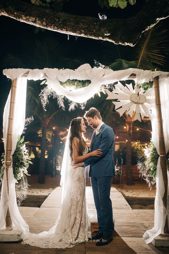 Casamento no Vila Salga, praia, Ilhabela, casamento de dia, pé na areia, ensaio na praia, decoração, fotografia de casamento, sp, noiva, vestido de noiva